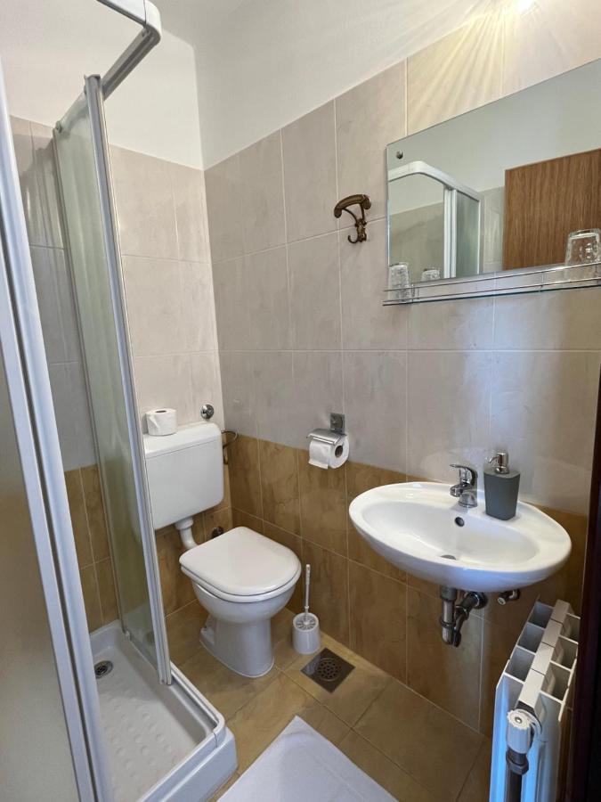 Rooms Danica Poreč Exteriör bild